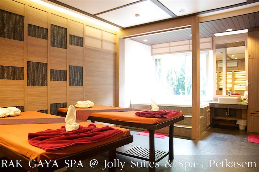 Jolly Suites&Spa Petkasem Haōhng Khēm Esterno foto