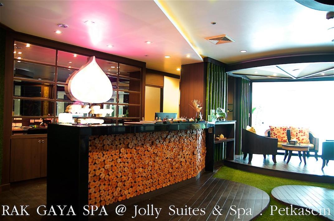 Jolly Suites&Spa Petkasem Haōhng Khēm Esterno foto