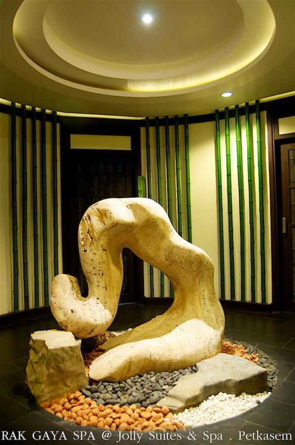 Jolly Suites&Spa Petkasem Haōhng Khēm Esterno foto